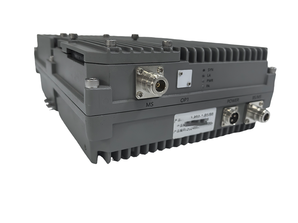  崇义三频手机信号接收器2000㎡