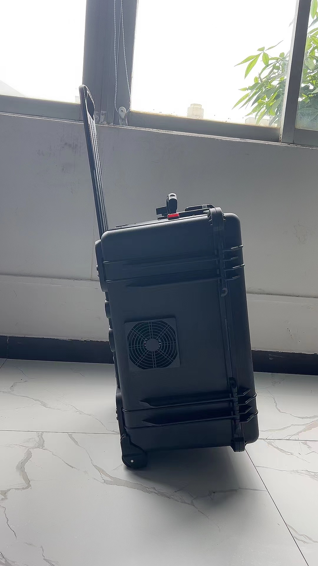 崇义手拉箱型移动通信干扰器